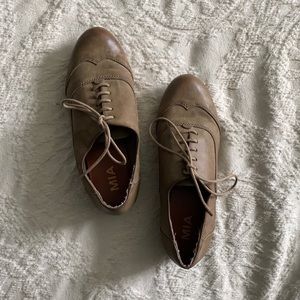 vintage style loafer shoes